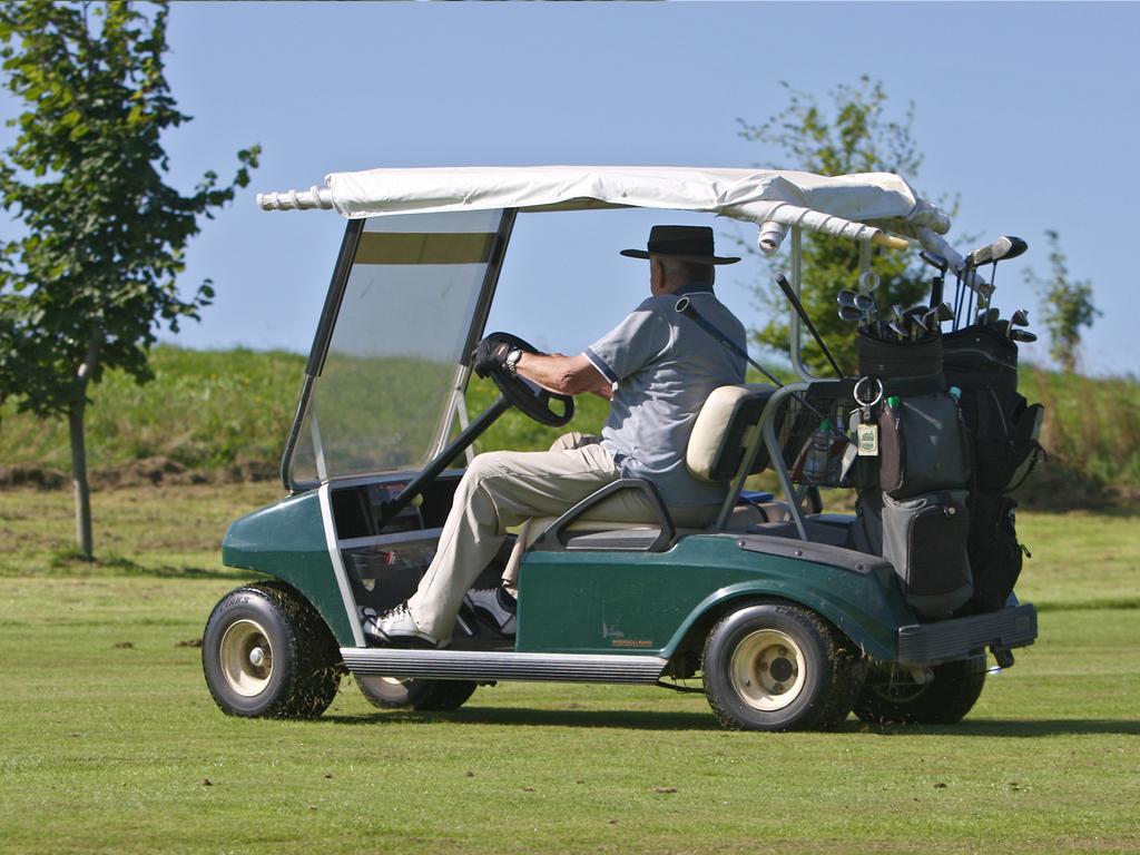 Golf.Intersaxonia Apartment Zschopau Екстериор снимка